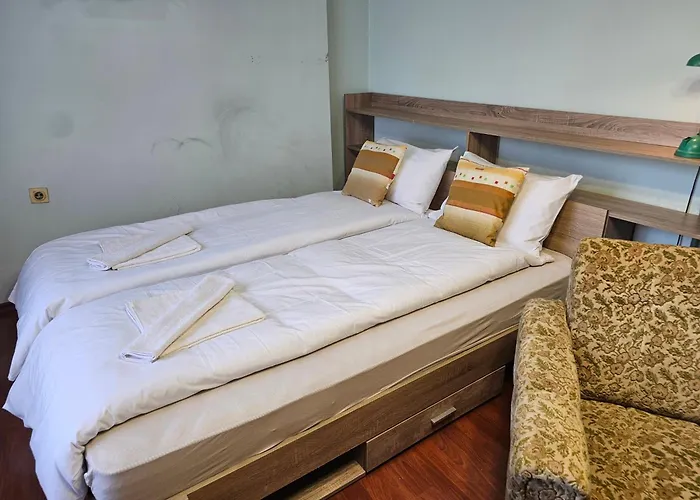 Affordable 3br Near Centre Апартамент